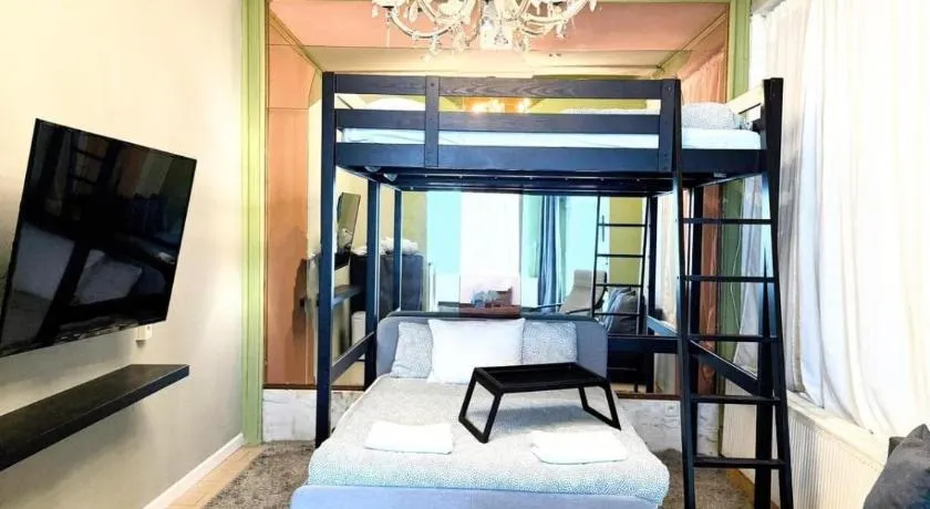 Charming fully-equipped studio in Liège - Image 1