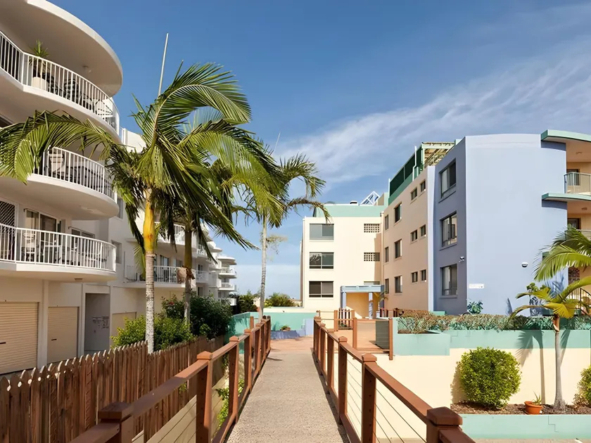 Bayview Harbourview Apartments - Image 1