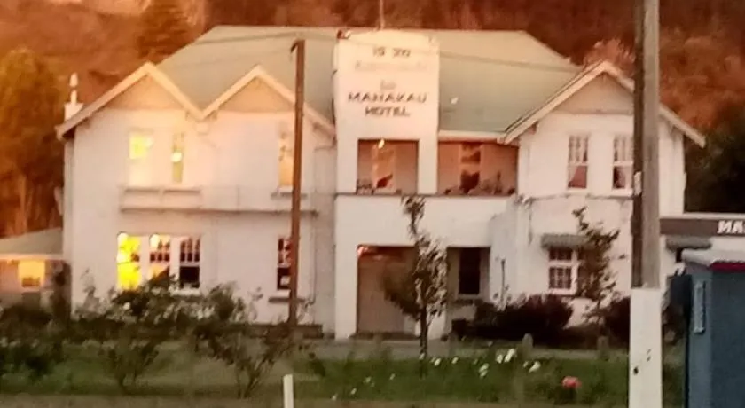 Manakau House The Old Manakau Hotel 1920 - Image 1