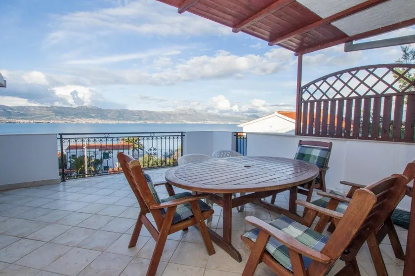 Apartment Marbe1 B2 Slatine, Island Ciovo - Image 1