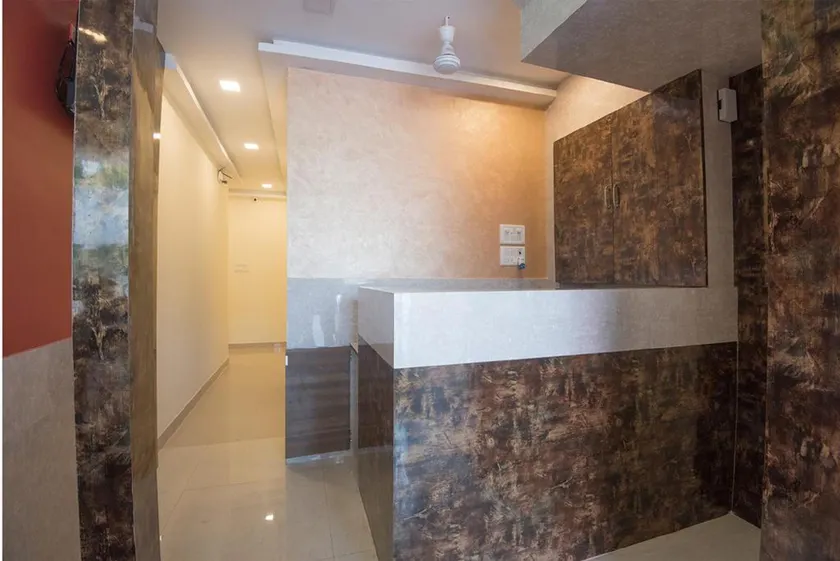 Hotel Golden Galaxy - Santacruz East - Image 1