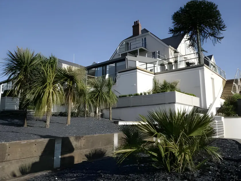 St Brides Spa Hotel & Village Apartments - Image 1