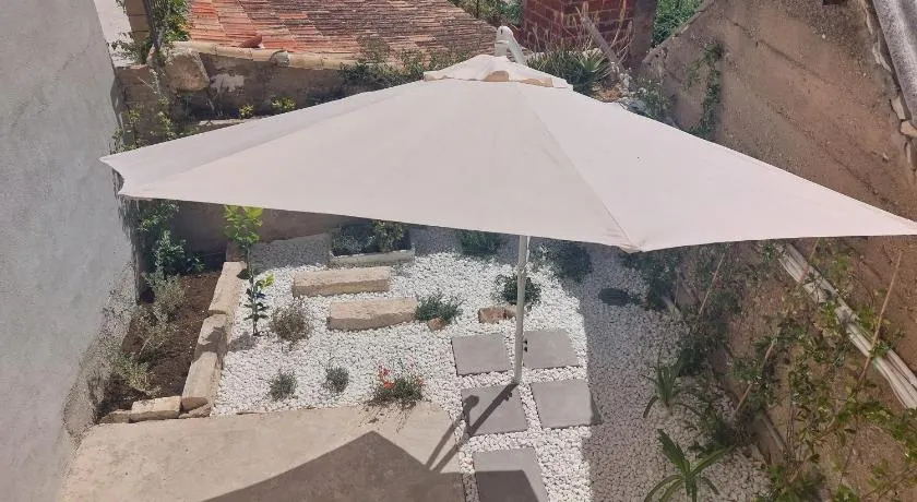 SECRET GARDEN Komiza - Image 1