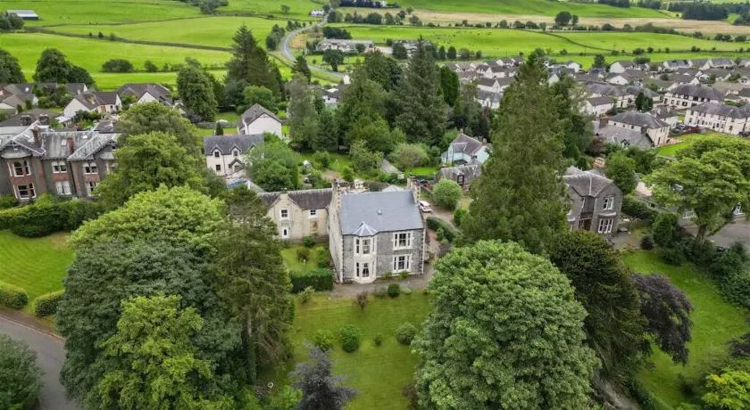 Above & Beyond at Warriston Lodge - Image 1