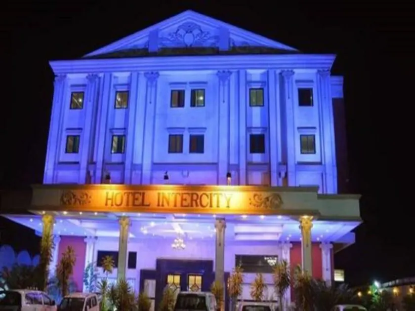 Hotel Intercity International - Image 1