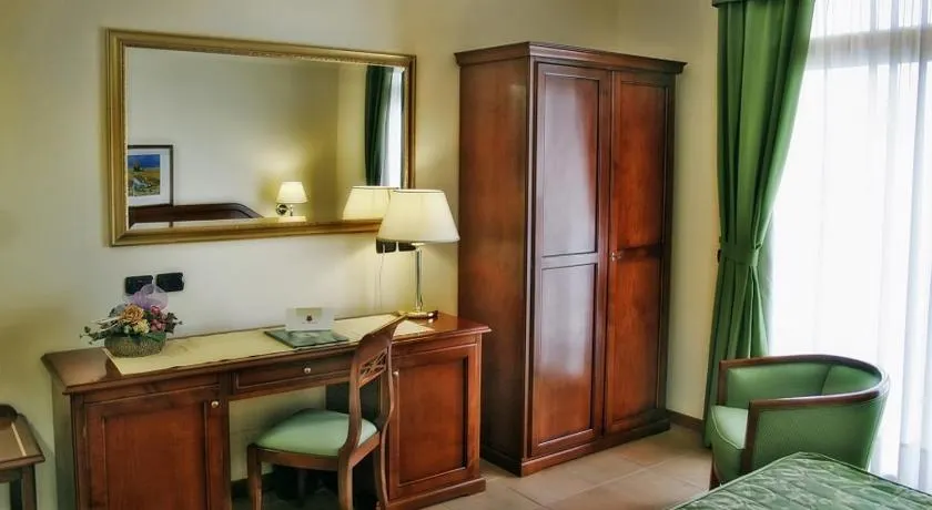 Hotel Villa Peretti - Image 1