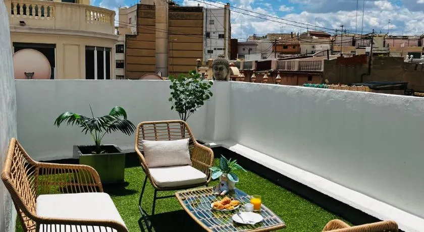 Travel Habitat - Ático Centro - Image 1
