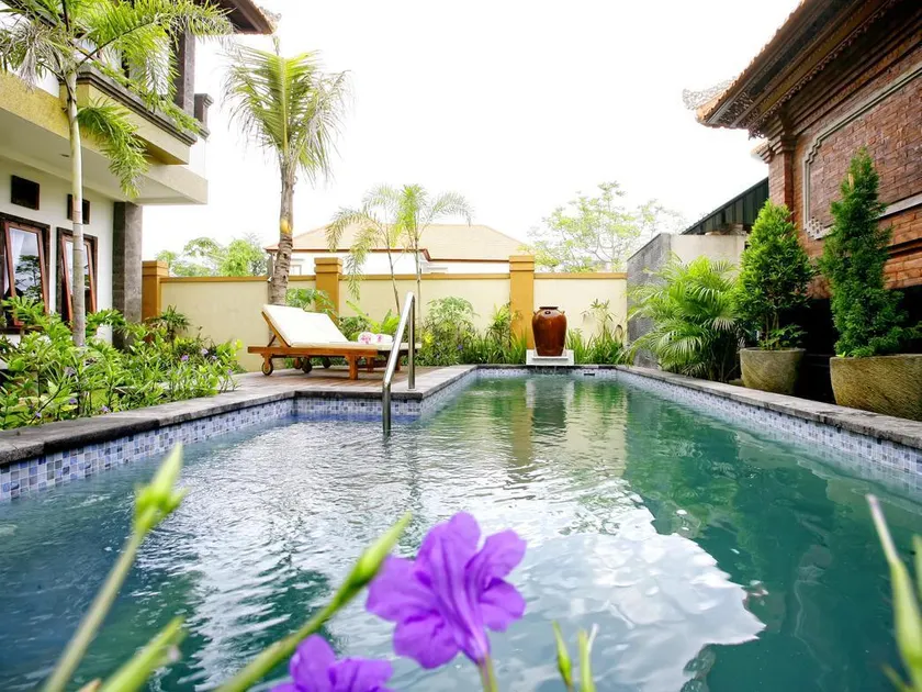 Tanjung Sari Inn - Image 1