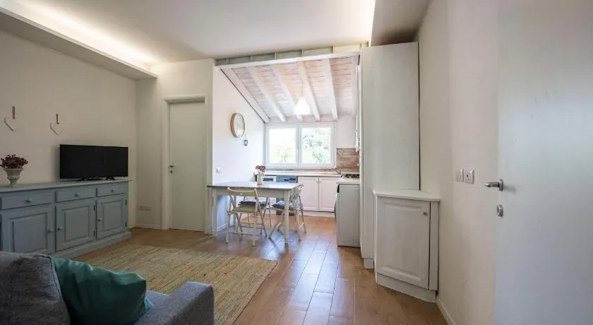 99 Via Esino - Image 1