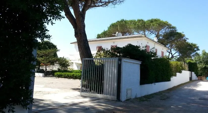 Appartamento in Villa Valentini- Fronte mare, Giardino e Parcheggio privato, WIFI, dotato di tutti i confort, nel Cuore del Golfo di Gaeta - Image 1