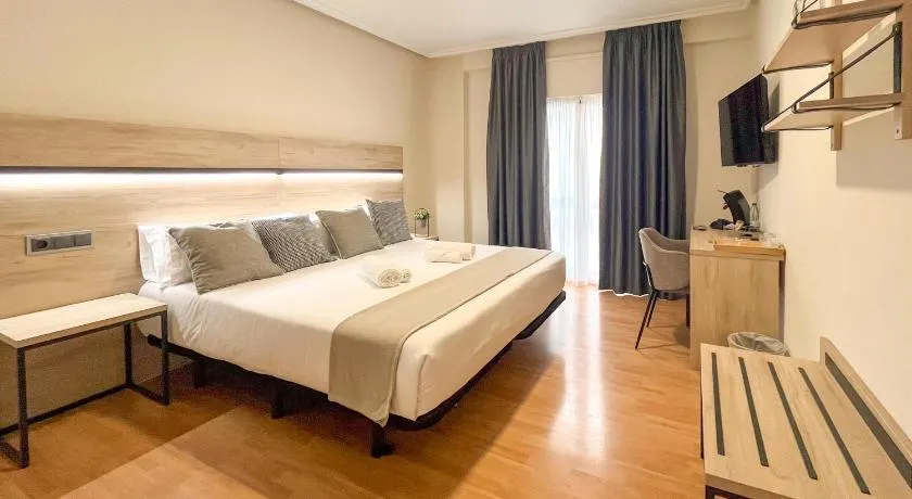 VTZ Hotel El Príncipe - Image 1