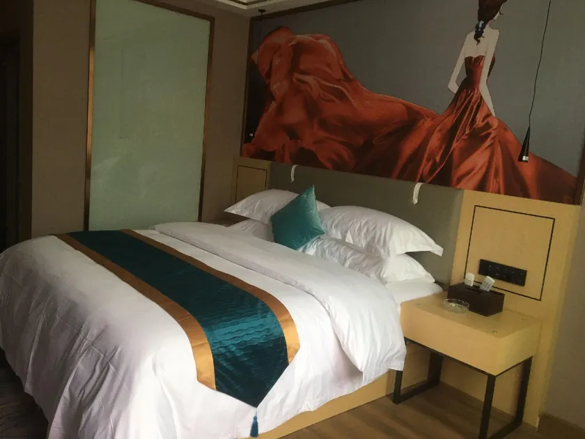 Cenxi Hongtai Hotel - Image 1
