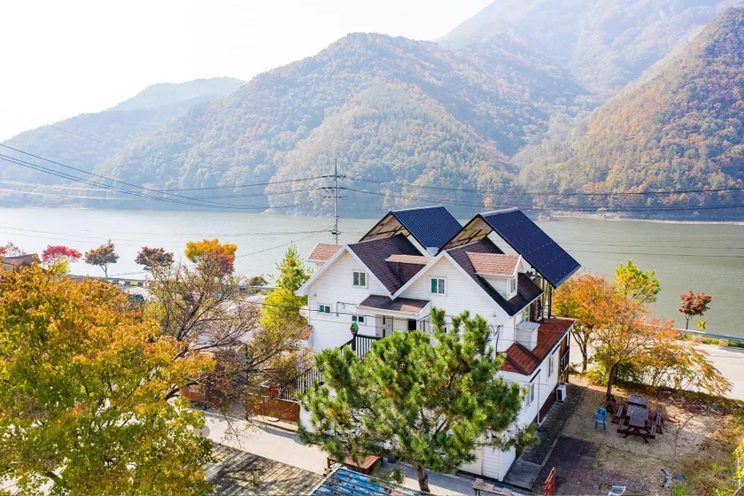 Moojoo Jeonmangdae Pension - Image 1