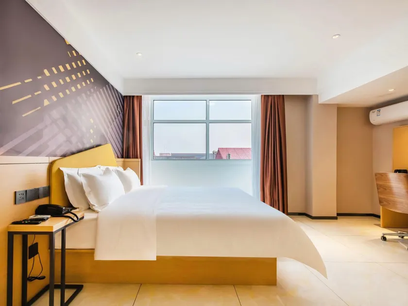 IU Hotel (Tianjin Ninghe Trade Development Zone Wuyue Plaza Branch) - Image 1