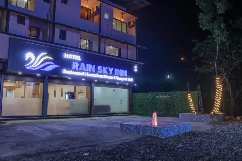 Hotel Rain Sky Inn - Image 1