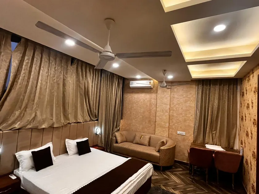 Hotel Naayra - Image 1