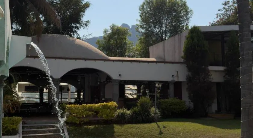 Hotel Mythos - Image 1