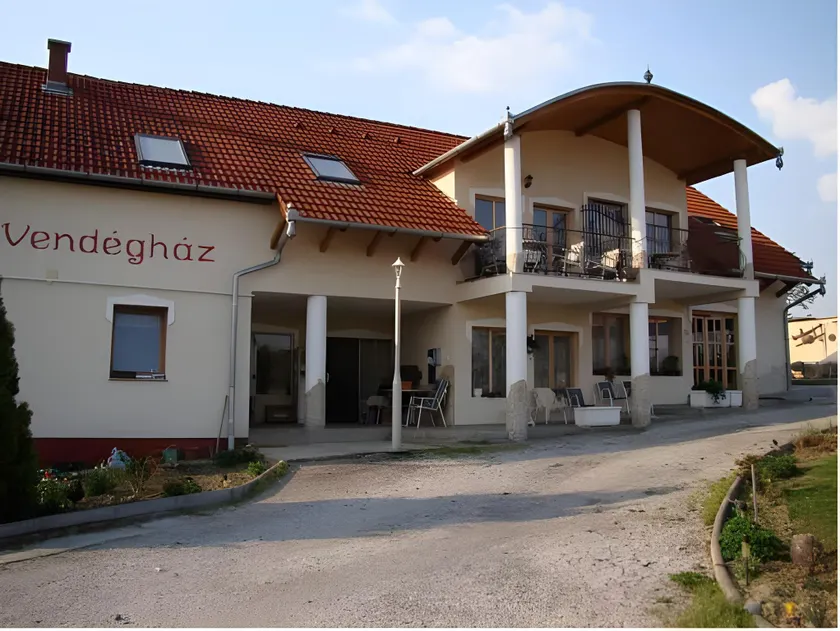 Európa Vendégház Zalaegerszeg - Image 1