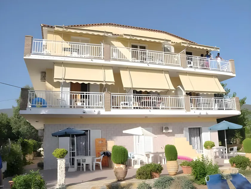 VillaPouliezos Apartments - Image 1
