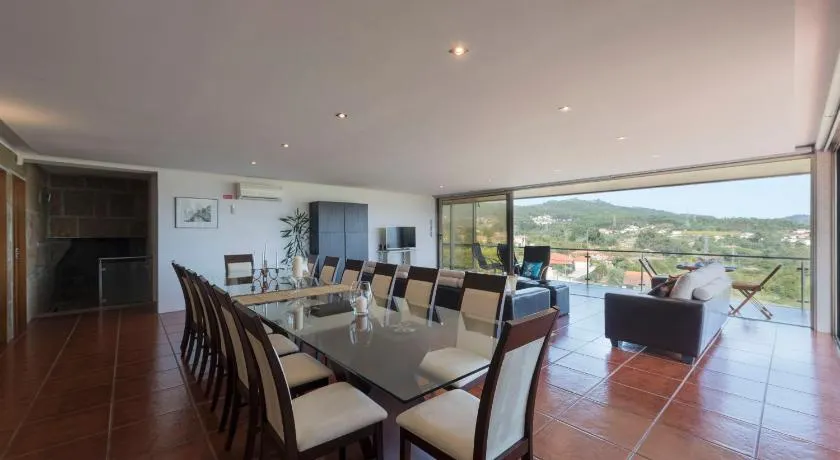 LovelyStay - Casa Guimas - Image 1