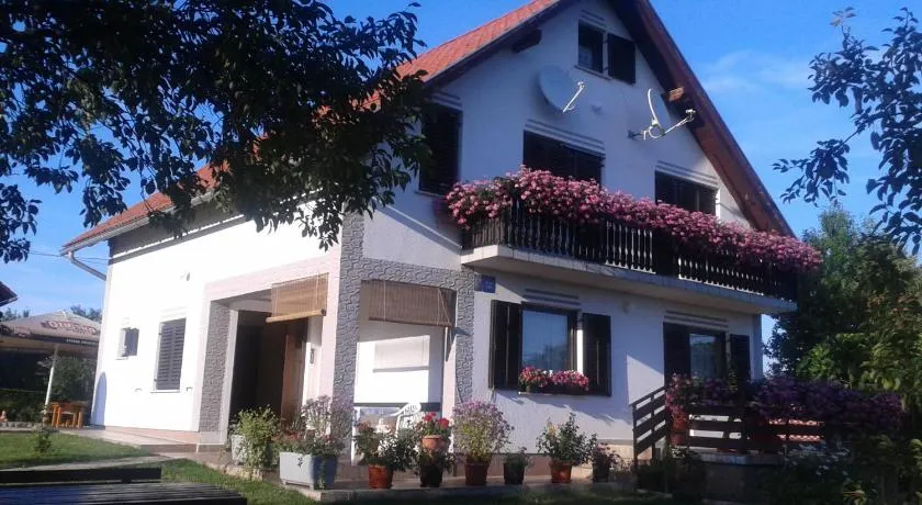 Guest House Adrijana - Image 1