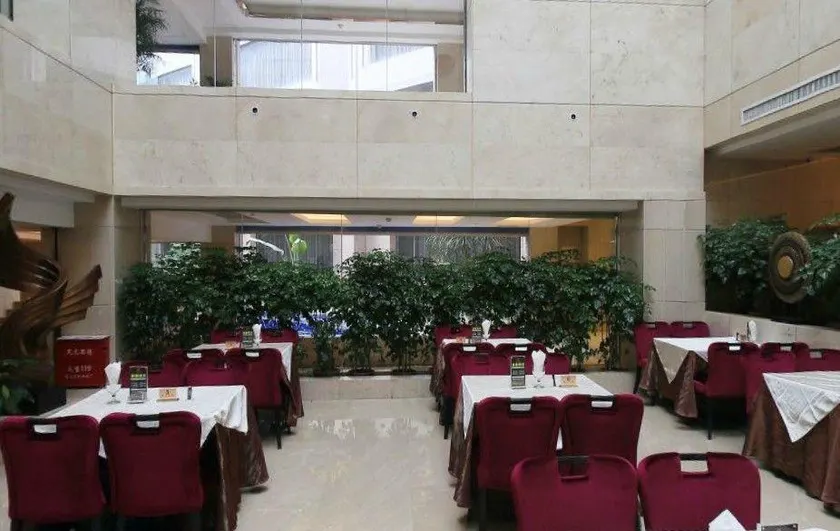 Universal International Hotel - Image 1