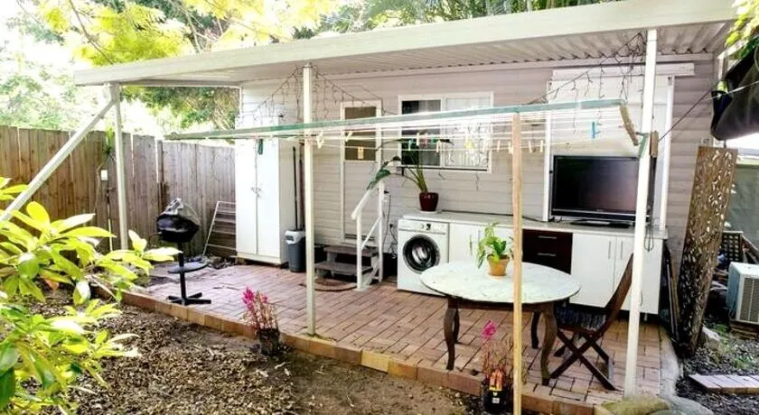 Samford Village One Bed Cabin - Image 1