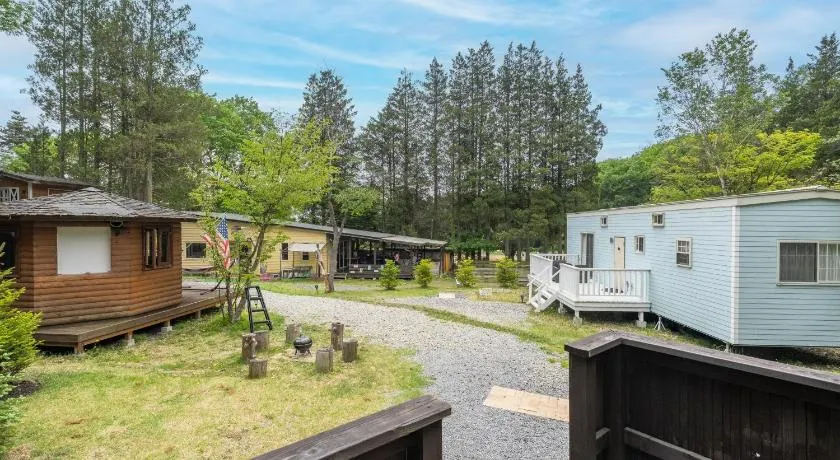 DogrunCafe & Resorts JENNIE West-Karuizawa - Image 1