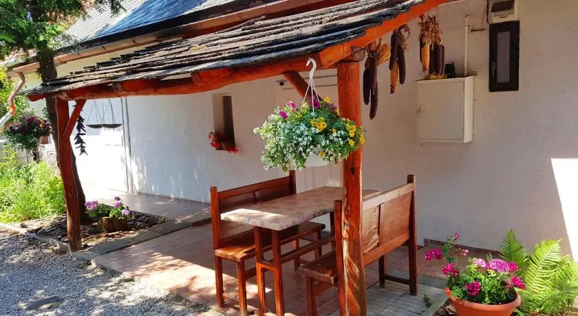Kúti Vendégház - Image 1