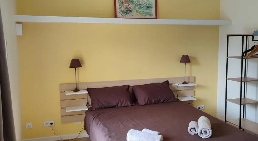 Chambre indépendante avec SDB privative - Image 1