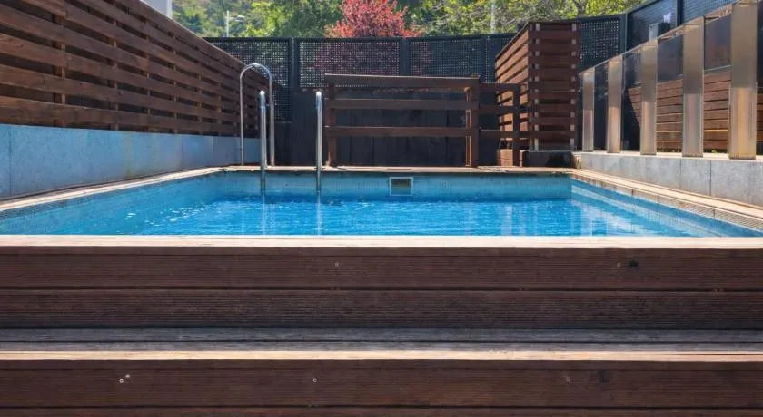 Holibai, Lisiña Apto para parejas con piscina, Baiona - Image 1