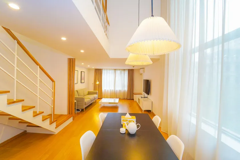 City Center Landmark Building Comprehensive High-End City LOFT Apartment Suite - Image 1