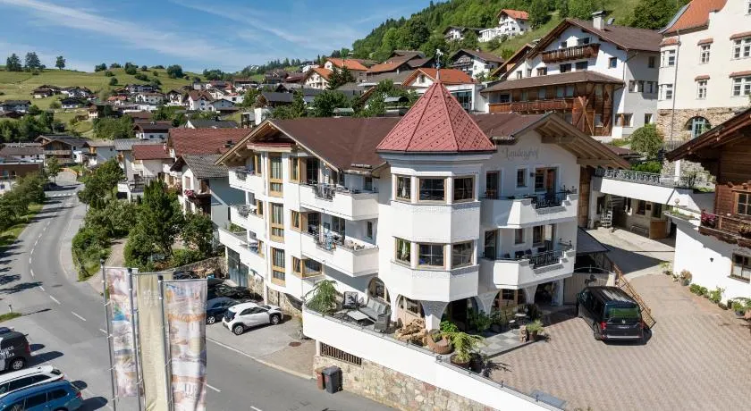 LAUDEGGHOF Ladis - Apartments with Castle Views - Image 1