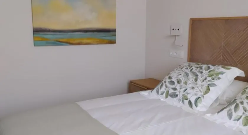 Apartamentos Pontedeume Riadoeume - Image 1