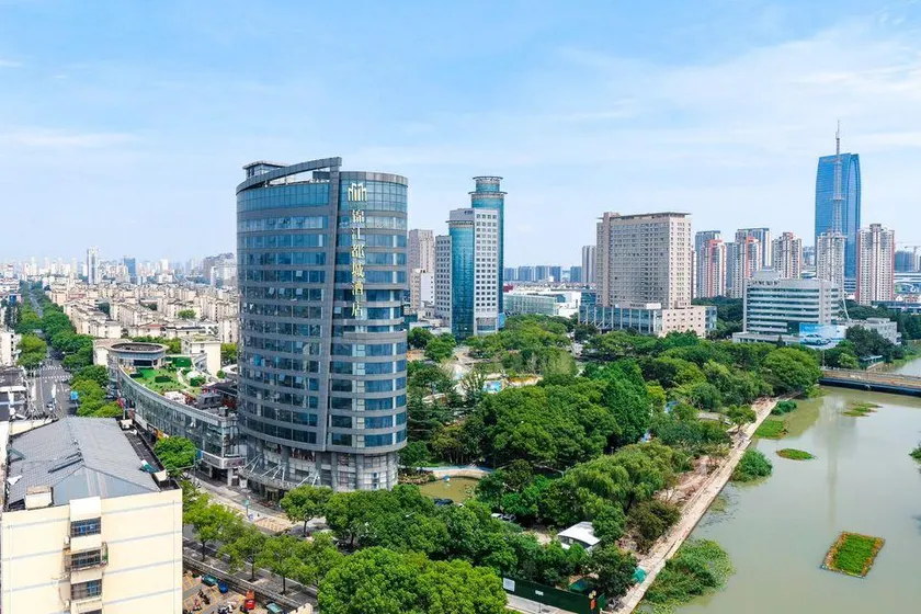 Metropolo Hotel Kunshan Jinying International Kun Opera Theater - Image 1