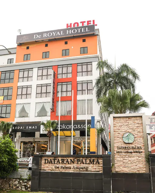 De Royal Hotel - Image 1