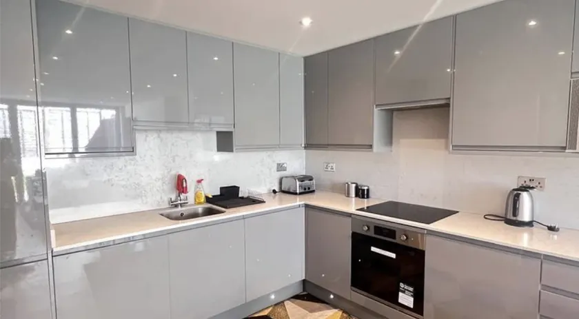 Finchley home - Image 1