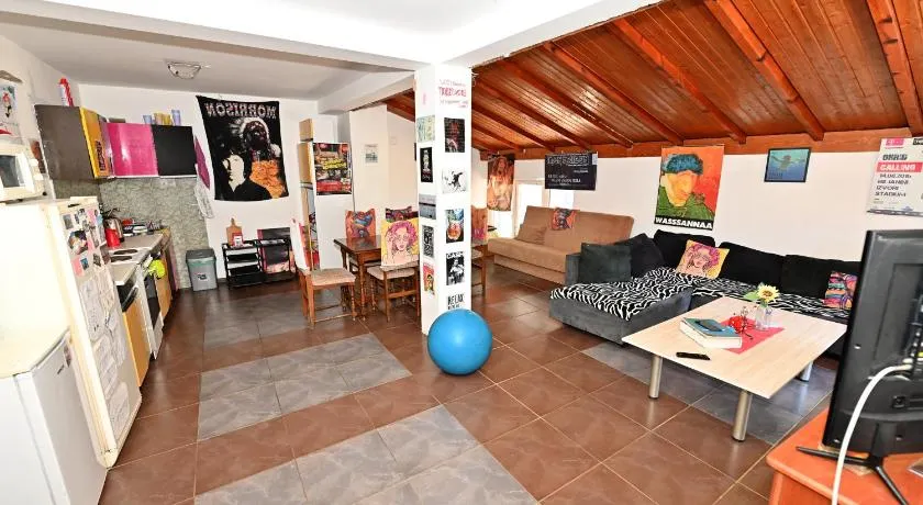 Blue Lake hostel - Image 1