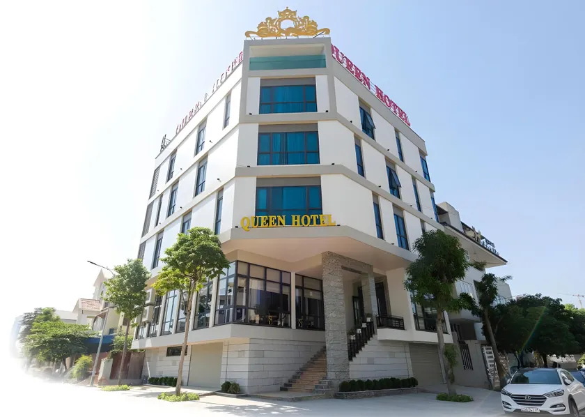 Queen Hotel Hoàng Gia - Image 1
