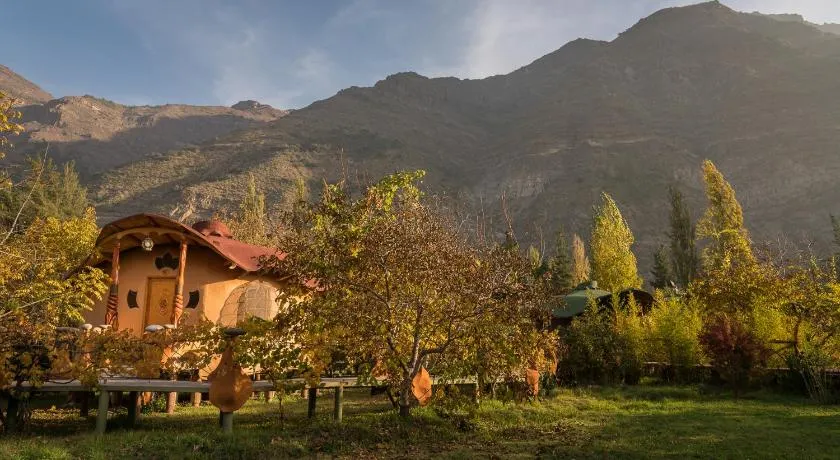 Cascada Lodge Cajon del Maipo - Image 1
