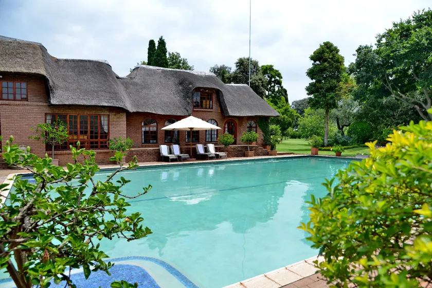 Owls Loft Guest House - Image 1