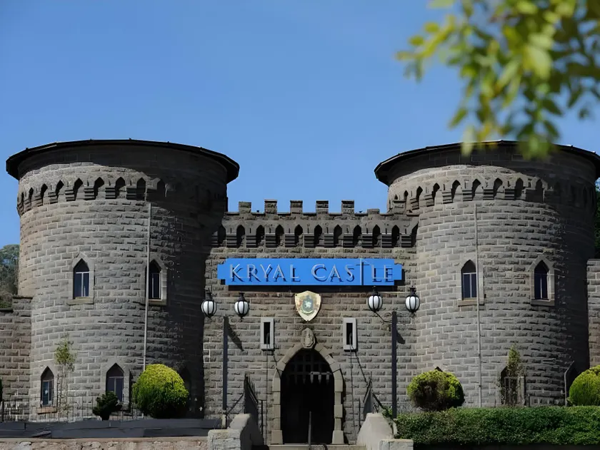 BIG4 Kryal Castle Holiday Park Ballarat - Image 1