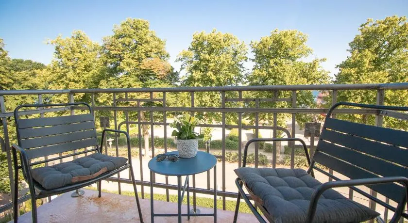 Hotel Haus am Meer Kühlungsborn direkte Strandlage mit Meerblick oder Gartenblick, Balkon & auf Wunsch mit Frühstück in historischer Villa - Image 1