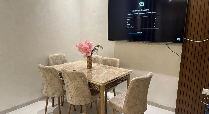 luxury apartment residence amiral - Image 1