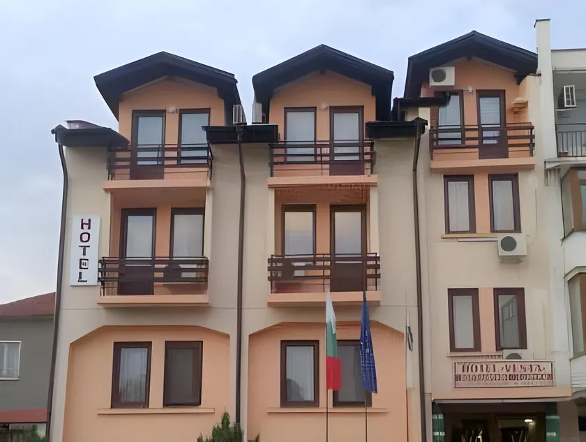 Hotel Vesta - Image 1