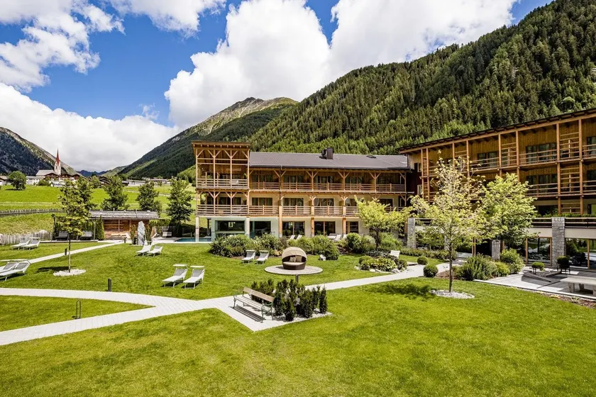 Hotel Masl - Image 1