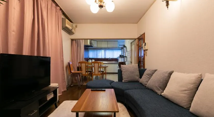 Shinjuku Japanese-style two storey house - Image 1