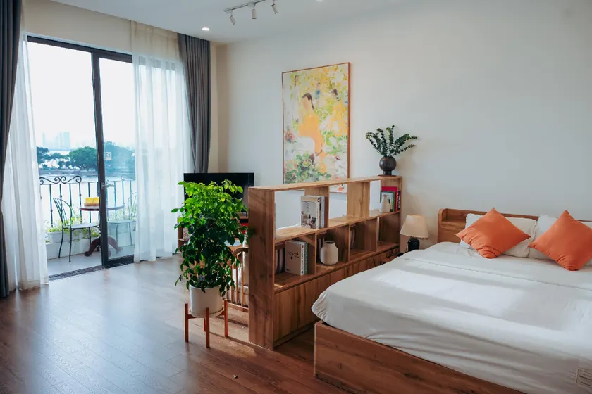 Hanoi Shouten - Staycation - Image 1