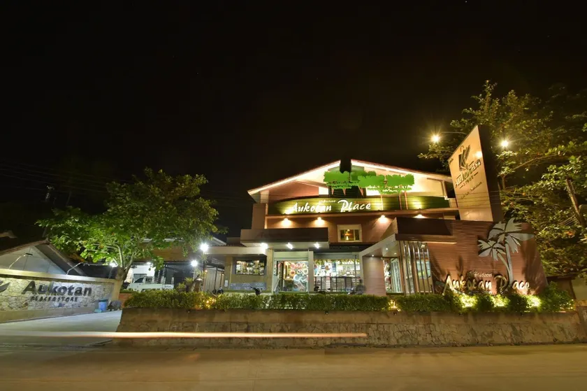 Aukotan Place - Image 1