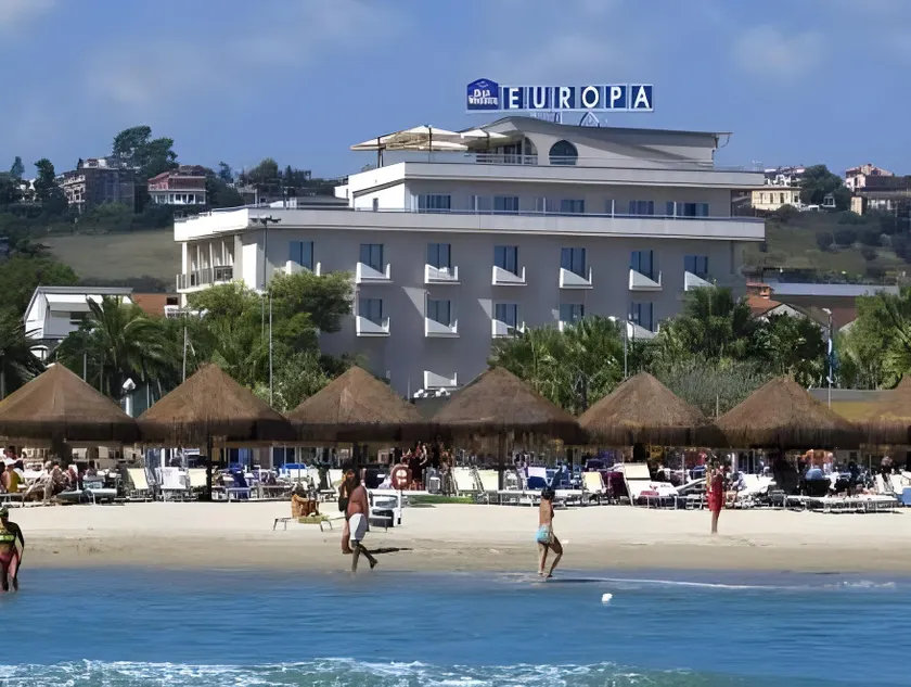 Hotel Europa Beach Village - Image 1